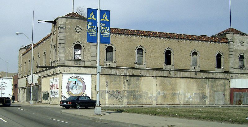 Featured_800px-grande_ballroom_detroit_rock_music_landmark_on_grand_river_33527