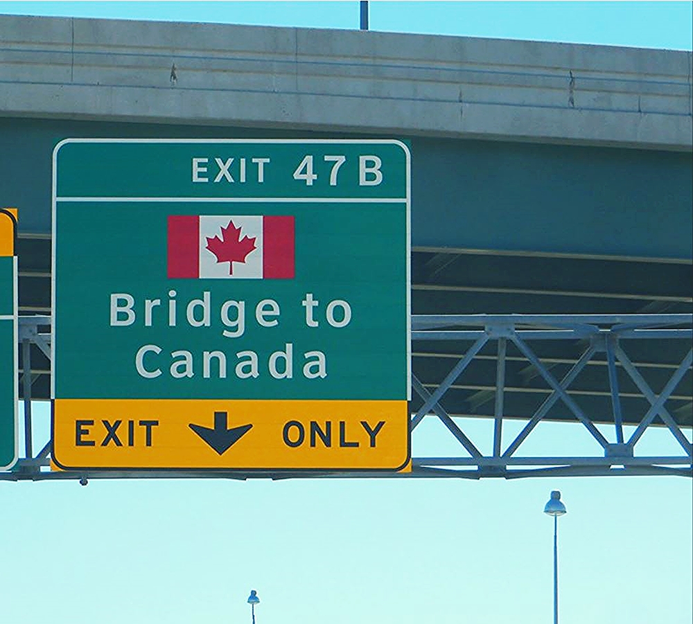 Featured_bridge_to_canada_sign__ambassador__flickr_ken_lund_43189