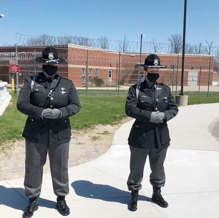 Featured_michigan_prison_guards_46228