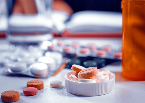 Featured_opioids__depositphotos_39605