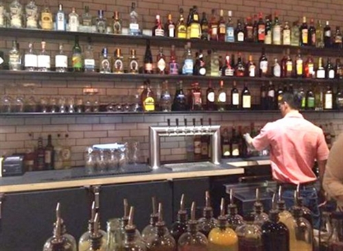 Featured_bar__jennifer_lee_14783