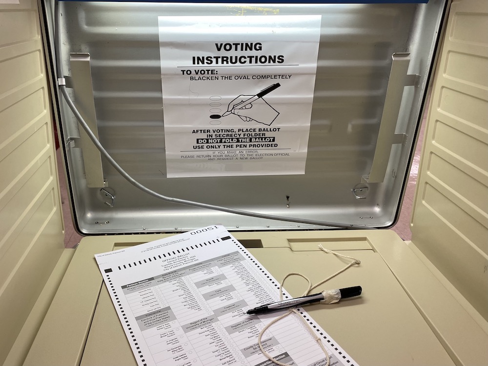 Featured_detrit_voting_booth_stock_image_violet_ikonomova_45886
