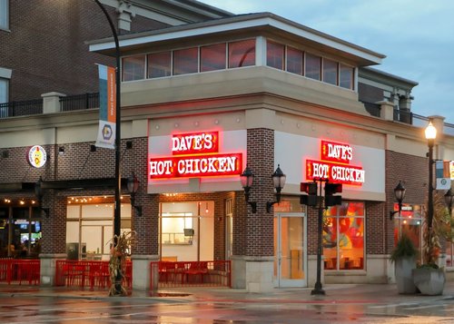 Featured_dave_s_hot_chicken_dearborn_michigan_image_of_the_exterior_51219