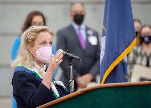 Featured_debbie_dingell__4-12-21_at_emu_-_fb_48292