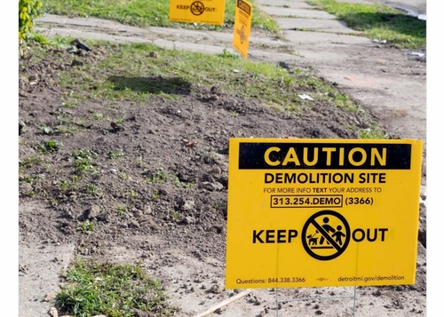 Featured_detroit_home_demolition_signs__city_photo_54166