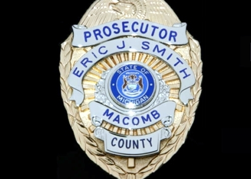 Featured_eric_smith_badge_macomb_prosecutor_38745