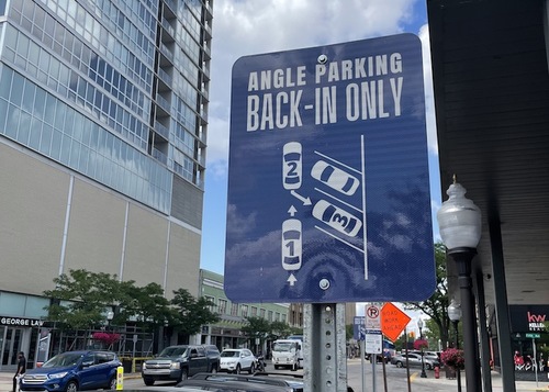 Featured_royal_oak_parking_55324_58728