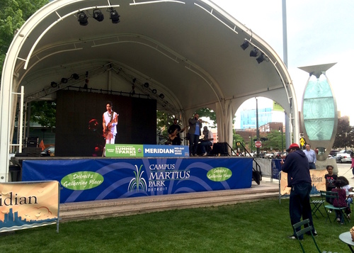 Featured_stage_22044